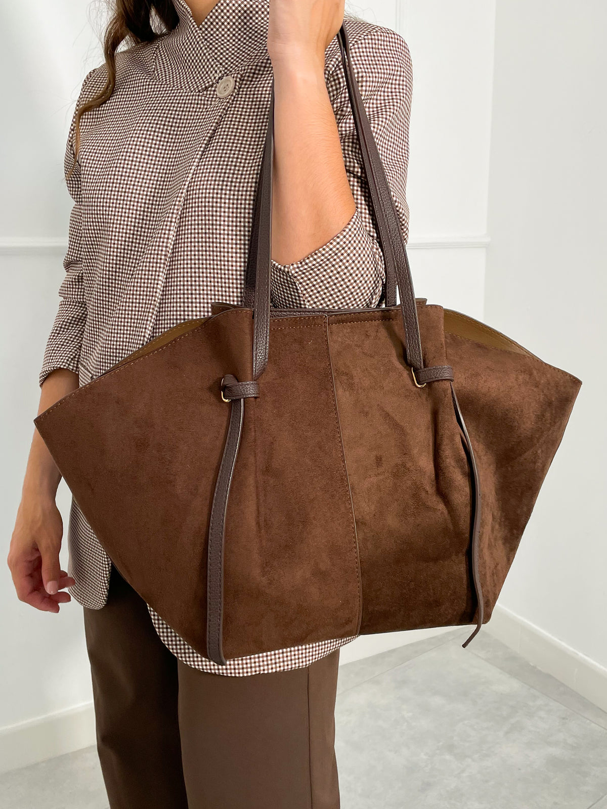 Bolso Shopper Chocolate con Acabado Ante | Nantes