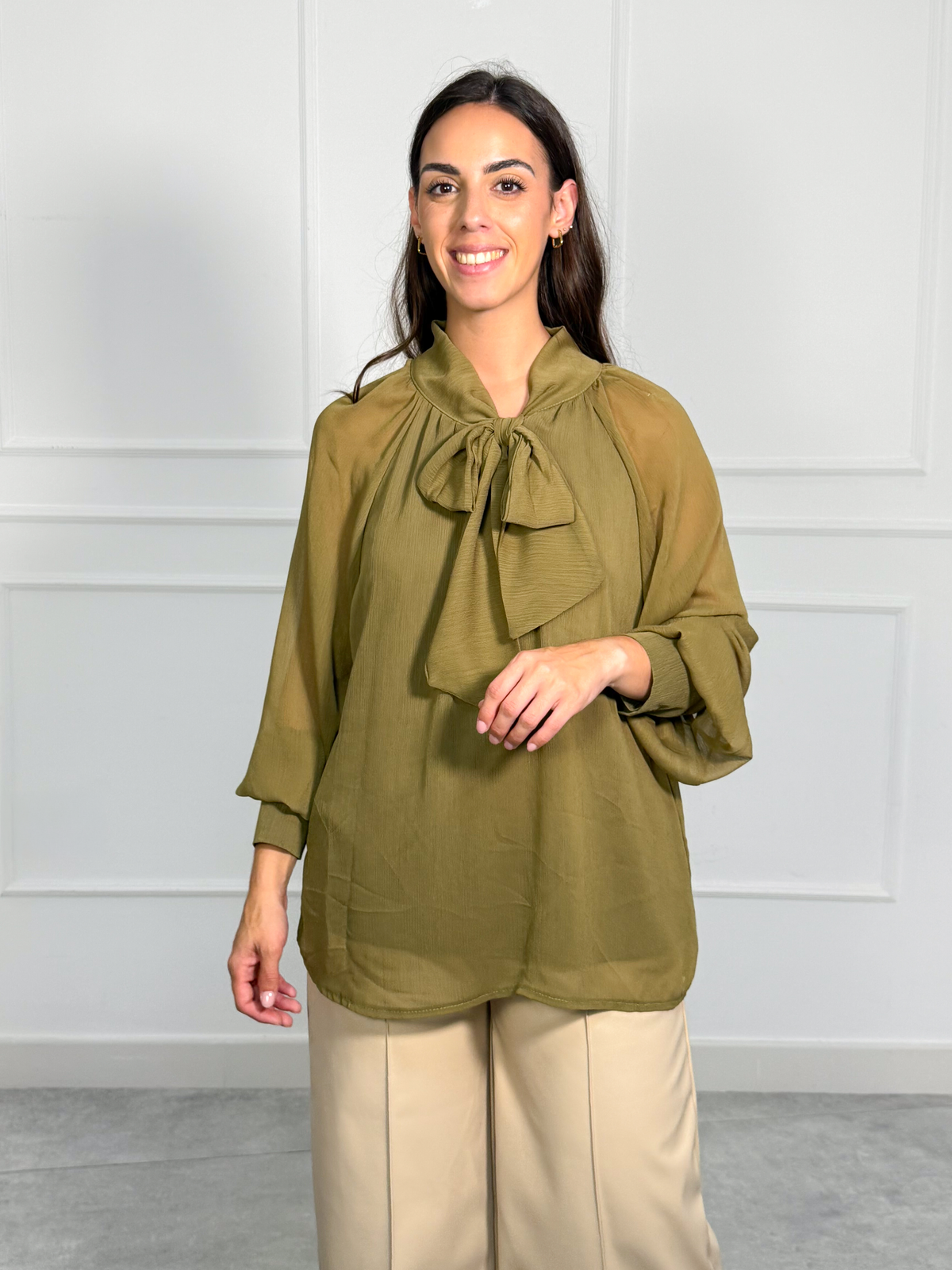 Blusa de Gasa con Lazada y Manga Abullonada | Logroño