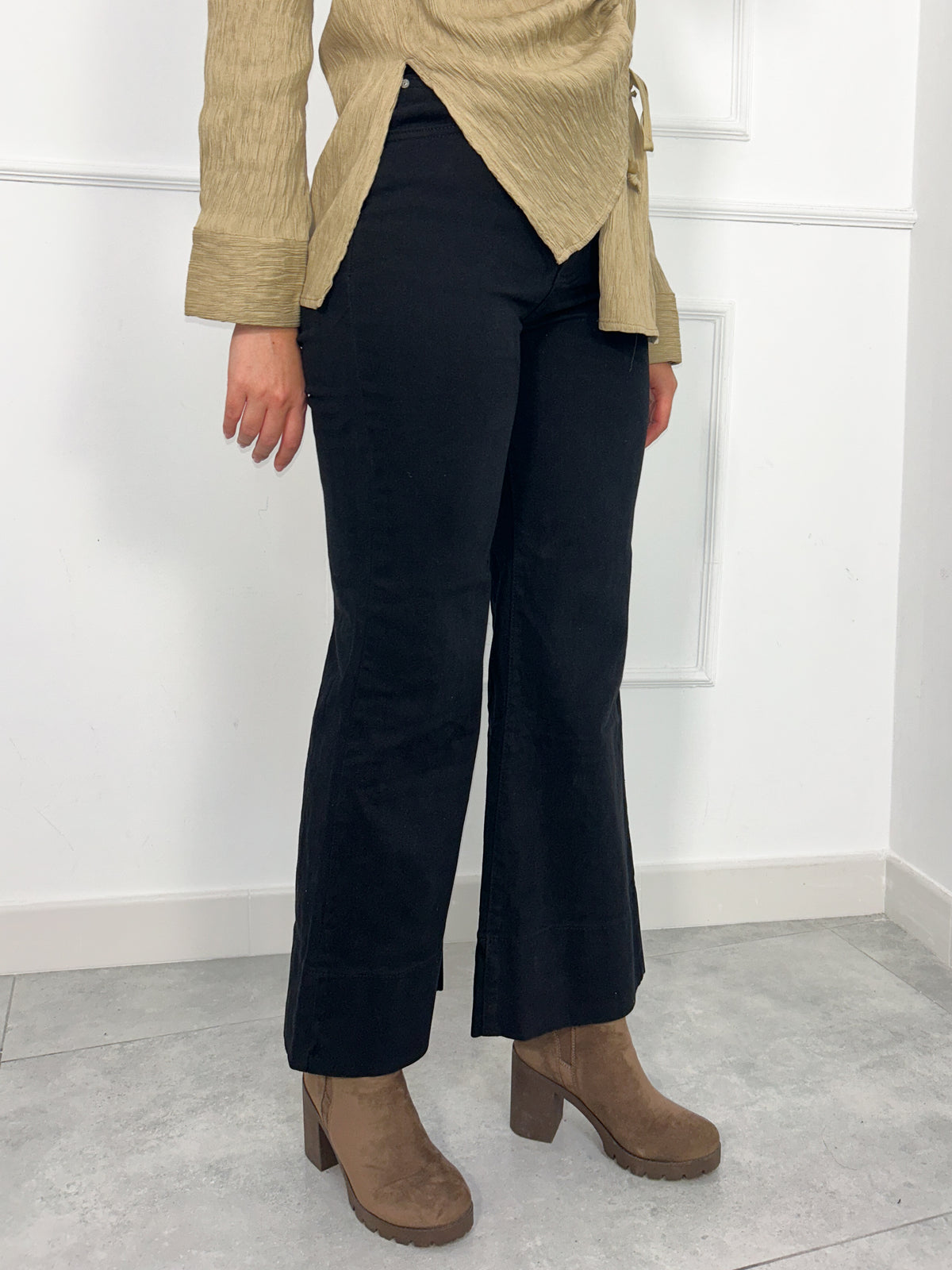 Pantalón Tejano Negro | Lugano