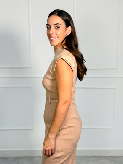 Vestido Midi de Punto con Cuello Perkins | Bucarest